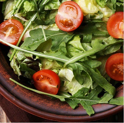 Foto de ensalada Mix de lechuga, rucula y cherry en etiqueta de producto